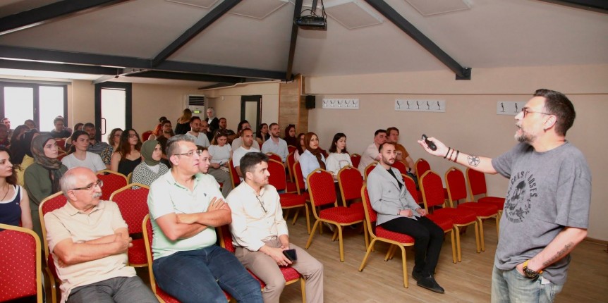 Sakarya Barosu'nda Kira Alacakları ve Buna Bağlı Davalar başlıklı seminer düzenlendi